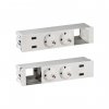 Simon 46422000-133 Двусторонний врезной x8 розеточный блок, щетка, 4x2P+E, 2xUSB A+A з/у