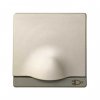 Simon 82090-34 Накладка с крышкой и шторками для розетки Schuko 2Р+Е, шампань, S82