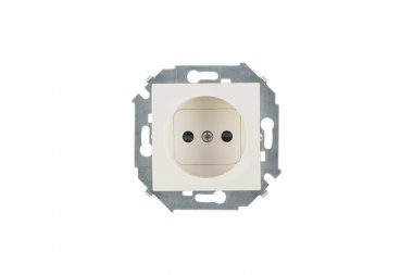 Фотография товара 'Simon 1591444-031 Розетка со шторками 2Р, 16A 250В'