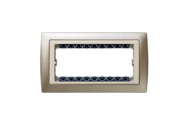 Фотография товара 'Simon 82754-34 Рамка на 5 узких мех-мов, металл, шампань/шампань, S82Centr'