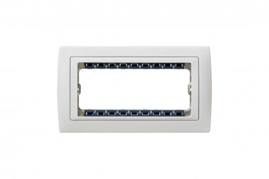 Фотография товара 'Simon 82650-30 Рамка на 5 узких мех-мов, белый/белый, S82Centr'