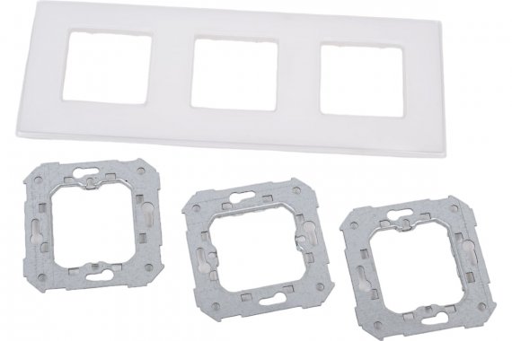 Фотография товара 'Simon 27773-30 Рамка на 3 поста с суппортом'