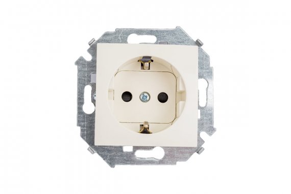 Фотография товара 'Simon 1591443-031 Розетка со шторками Schuko 2Р+Е, 16A 250В~, сл.кость, S15'