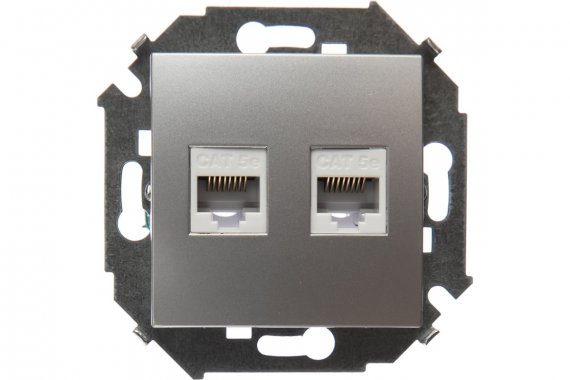 Фотография товара 'Simon 1591552-033 Розетка информационная 2xRJ45 Cat.5e UTP (AMP)'