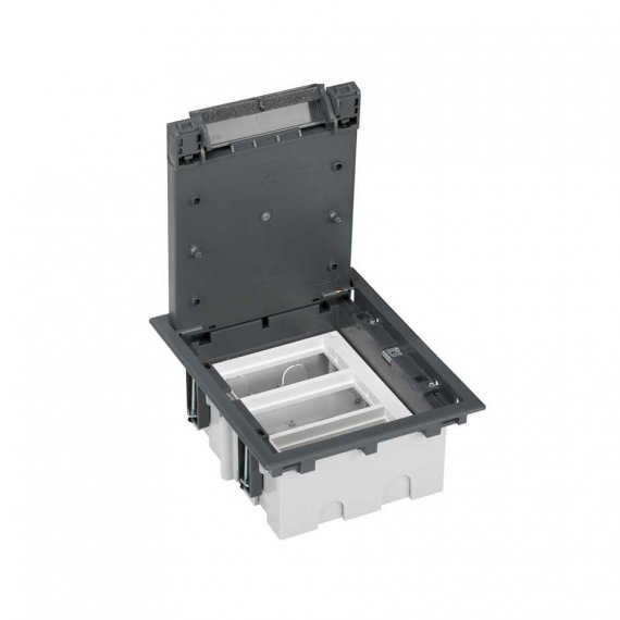 Фотография товара 'Simon SF310-1 Люк регулируемый, 3 двойных поста, 170х210мм, в фальшпол'