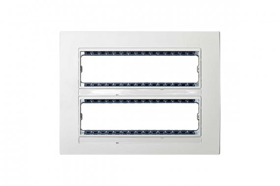 Фотография товара 'Simon 82851-30 Рамка на 16 узких мех-мов, 2 ряда, белый, S82Centr'