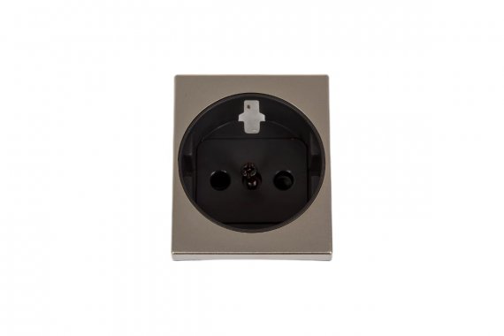 Фотография товара 'Simon 82041-54 Накладка со шторками для розетки Schuko 2Р+Е, шампань/графит, S82Centr'